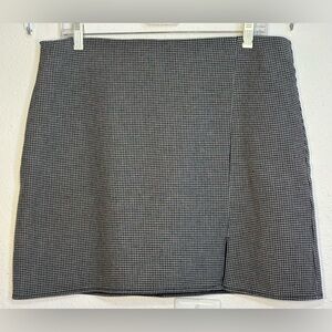Old Navy Black and White Mini Skirt